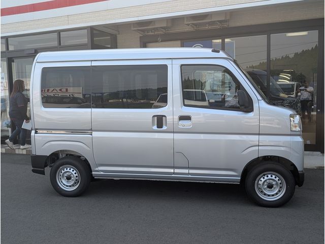 DAIHATSU HIJET CARGO 4WD 2025 Image 31