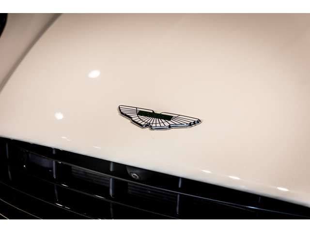 ASTON MARTIN ASTON MARTIN 2018 Image 31