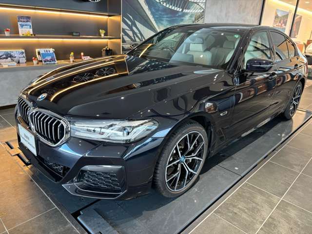 BMW 5SERIES SEDAN 2022 Image 31