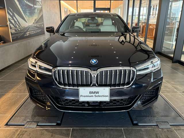 BMW 5SERIES SEDAN 2022 Image 31