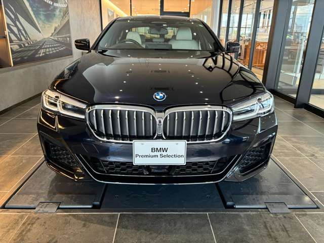 BMW 5SERIES SEDAN 2022 Image 31