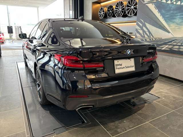 BMW 5SERIES SEDAN 2022 Image 31