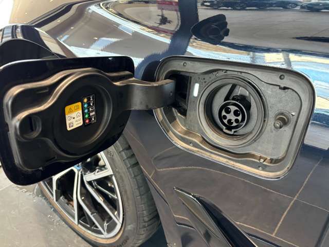 BMW 5SERIES SEDAN 2022 Image 31