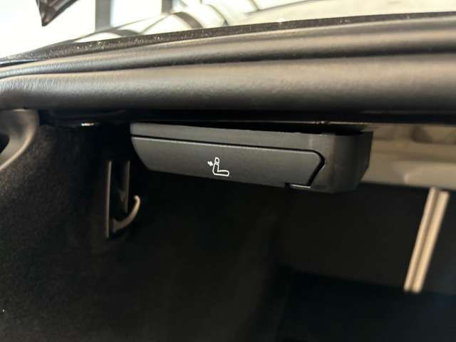 BMW 5SERIES SEDAN 2022 Image 31