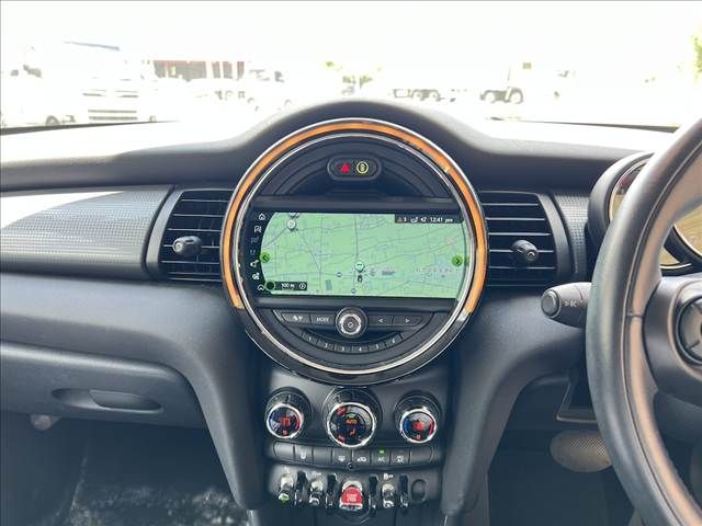 BMW MINI 2019 Image 31