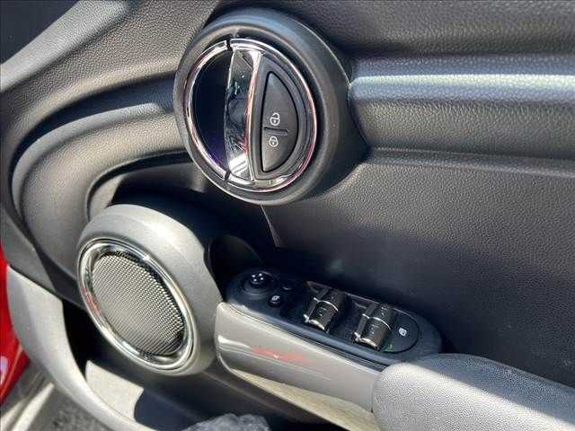 BMW MINI 2019 Image 31