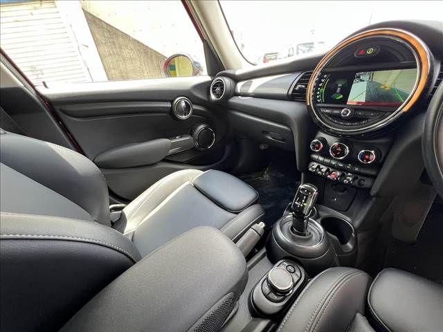 BMW MINI 2019 Image 31