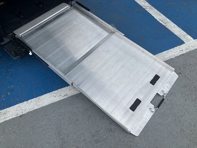 TOYOTA VOXY 4WD 2014 Image 31