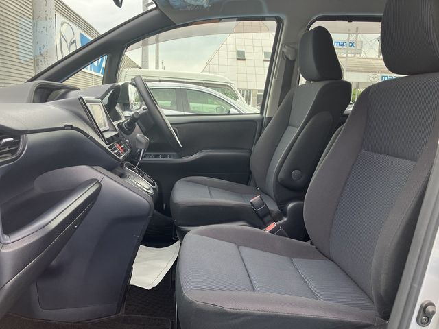 TOYOTA VOXY 4WD 2014 Image 31