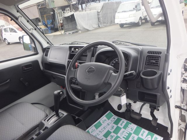 NISSAN NT100 CLIPPER 4WD 2018 Image 31