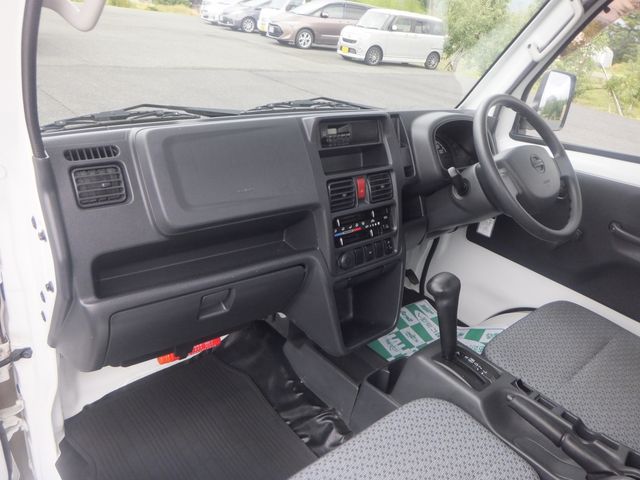 NISSAN NT100 CLIPPER 4WD 2018 Image 31