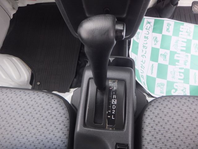 NISSAN NT100 CLIPPER 4WD 2018 Image 31