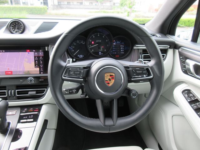 PORSCHE MACAN 2023 Image 31