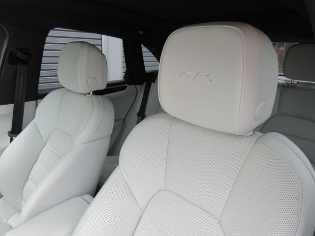 PORSCHE MACAN 2023 Image 31