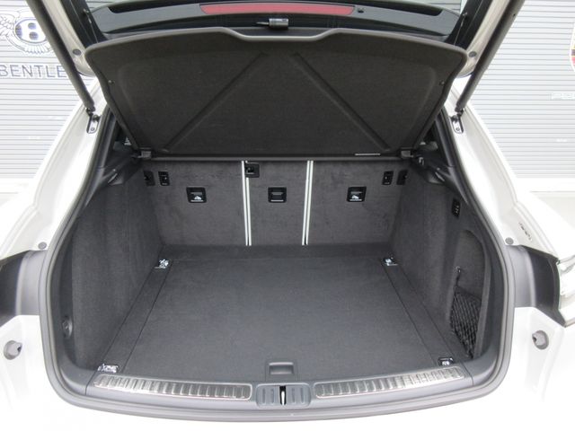 PORSCHE MACAN 2023 Image 31