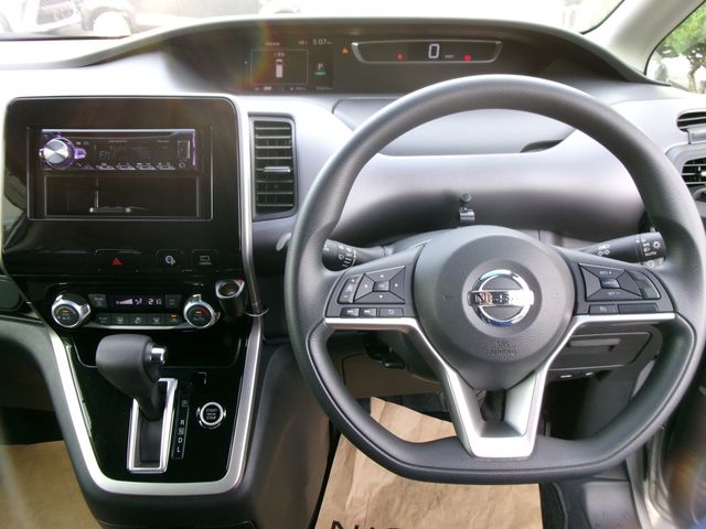 NISSAN SERENA  S-HYBRID 2017 Image 31