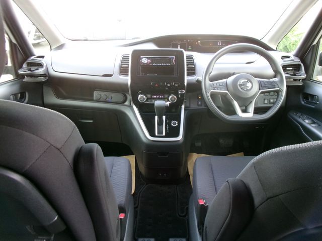 NISSAN SERENA  S-HYBRID 2017 Image 31