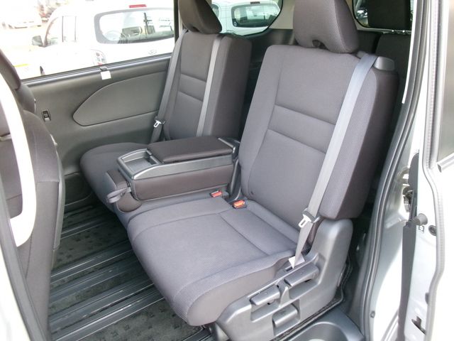 NISSAN SERENA  S-HYBRID 2017 Image 31