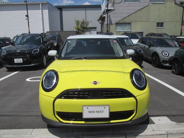 BMW MINI COOPER 5DOOR 2025 Image 31