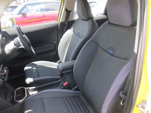 BMW MINI COOPER 5DOOR 2025 Image 31