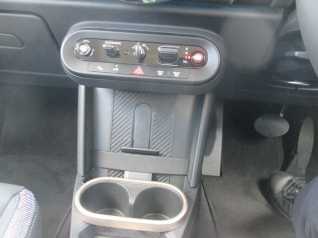 BMW MINI COOPER 5DOOR 2025 Image 31