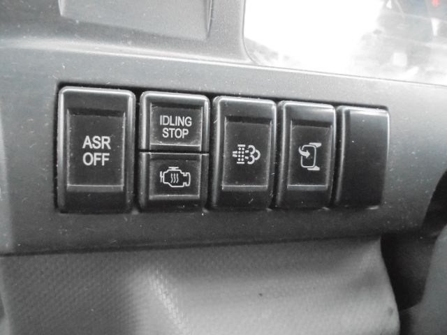 ISUZU ELF 2011 Image 31