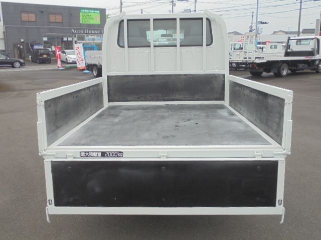 ISUZU ELF 2011 Image 31