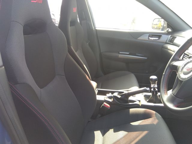 SUBARU IMPREZA WRX 5DOOR 2012 Image 31
