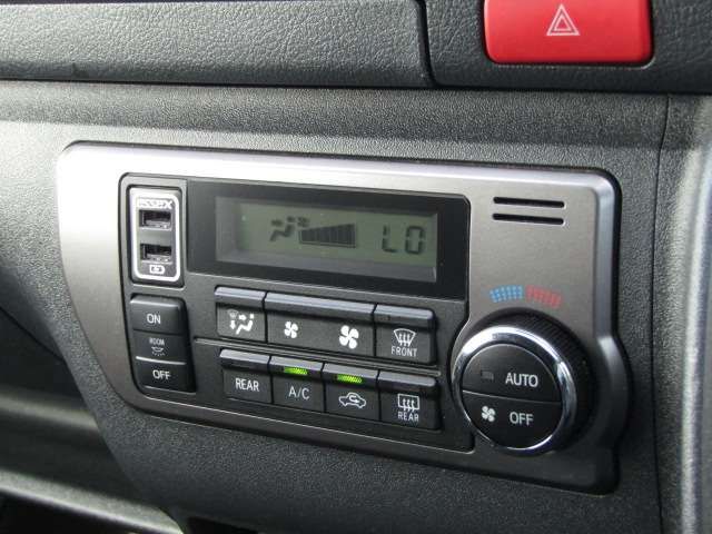 TOYOTA HIACE VAN 2WD 2023 Image 31