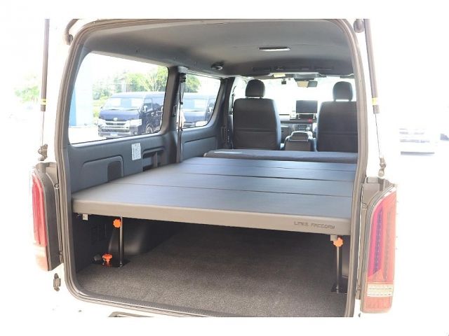 TOYOTA HIACE VAN 4WD 2023 Image 31