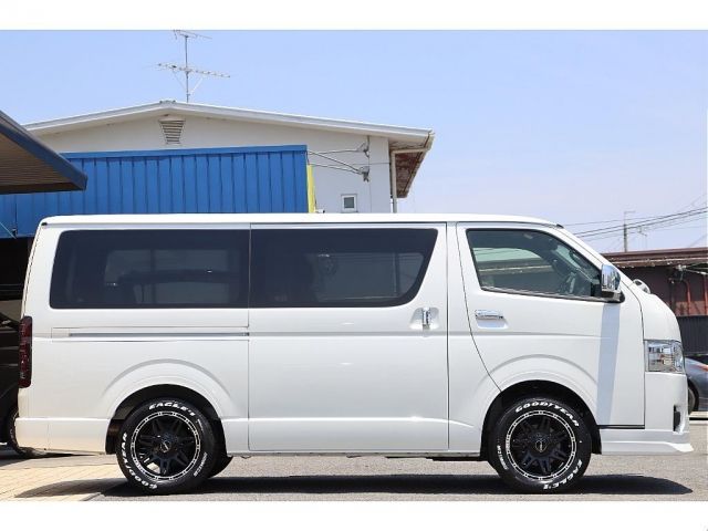 TOYOTA HIACE VAN 4WD 2023 Image 31