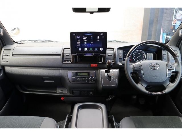 TOYOTA HIACE VAN 4WD 2023 Image 31