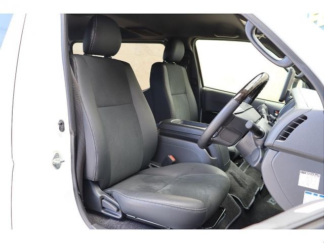 TOYOTA HIACE VAN 4WD 2023 Image 31