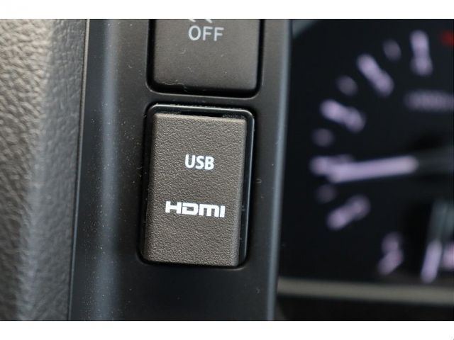 TOYOTA HIACE VAN 4WD 2023 Image 31