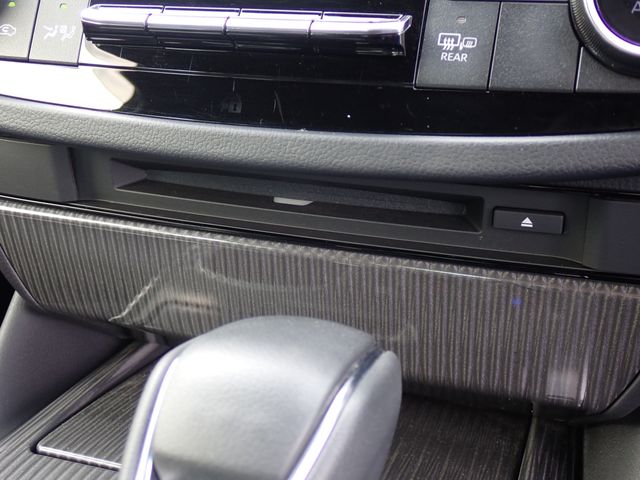 TOYOTA CROWN SEDAN HYBRID 2021 Image 31