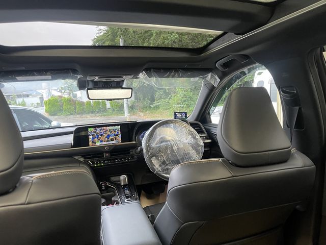 TOYOTA CROWN ESTATE 4WD 2025 Image 31