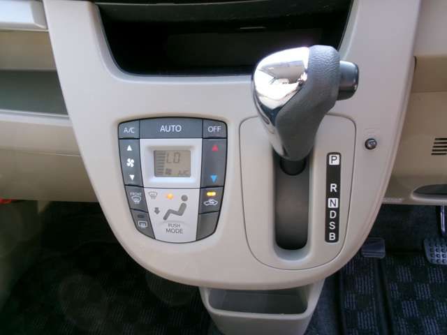 DAIHATSU MOVE 4WD 2014 Image 31