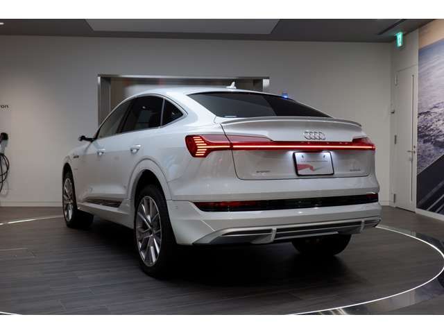 AUDI E-TRON SPORTBAC 2021 Image 31