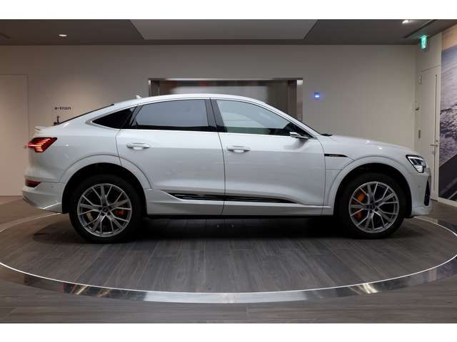 AUDI E-TRON SPORTBAC 2021 Image 31