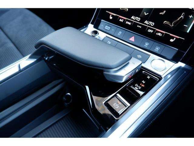 AUDI E-TRON SPORTBAC 2021 Image 31