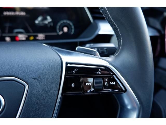 AUDI E-TRON SPORTBAC 2021 Image 31