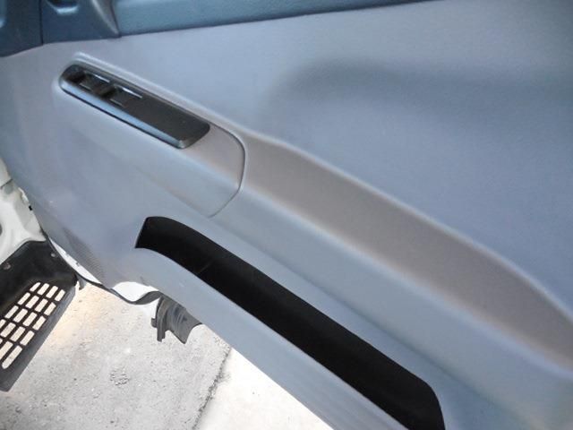 MITSUBISHI CANTER 2014 Image 31