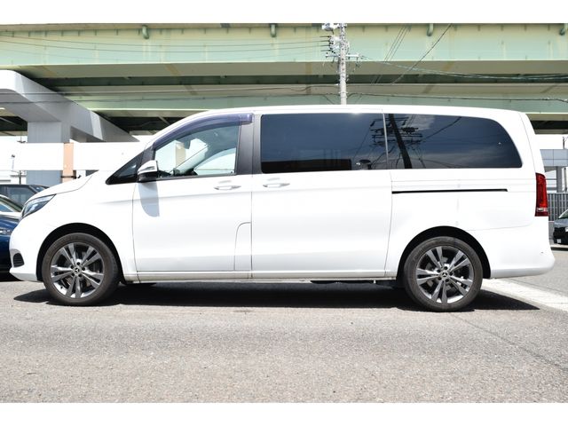 MERCEDES BENZ V CLAS 2019 Image 31