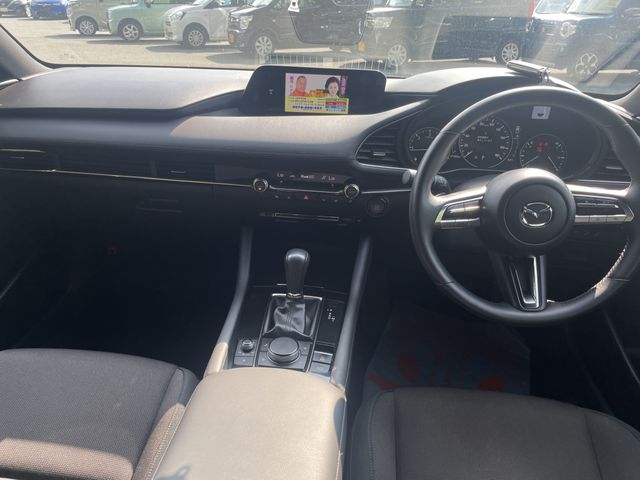 MAZDA 3 FASTBACK 2020 Image 31