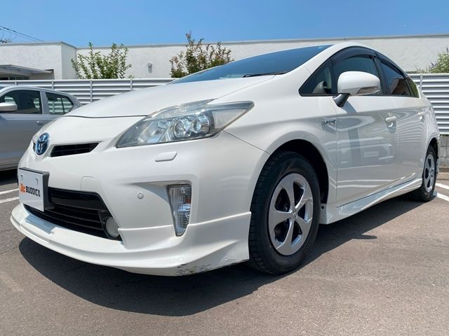 TOYOTA PRIUS 2013 Image 31