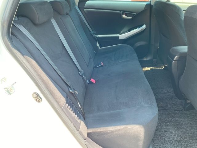 TOYOTA PRIUS 2013 Image 31