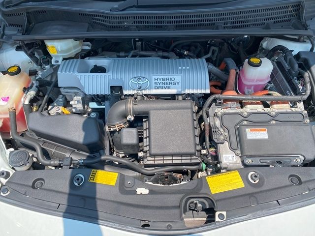 TOYOTA PRIUS 2013 Image 31