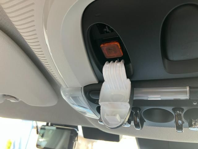 BMW MINI COOPER D CR 2019 Image 31