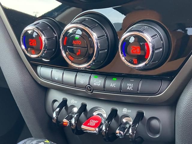 BMW MINI COOPER D CR 2019 Image 31