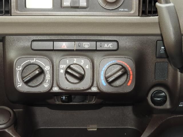 DAIHATSU BOON 2014 Image 31